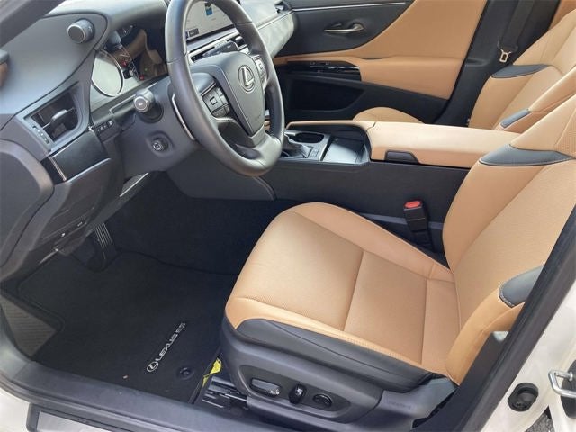 2025 Lexus ES 300h 300h