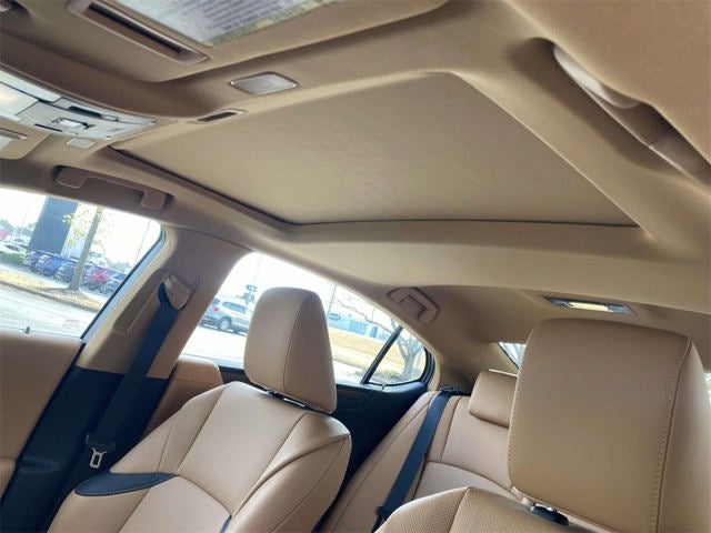 2025 Lexus ES 300h 300h