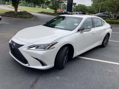 2022 Lexus ES 300h 300h