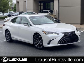 2022 Lexus ES 300h 300h