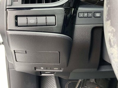 2022 Lexus ES 300h 300h