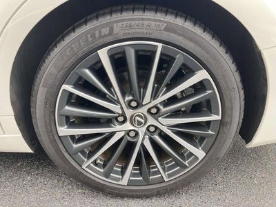 2022 Lexus ES 300h 300h