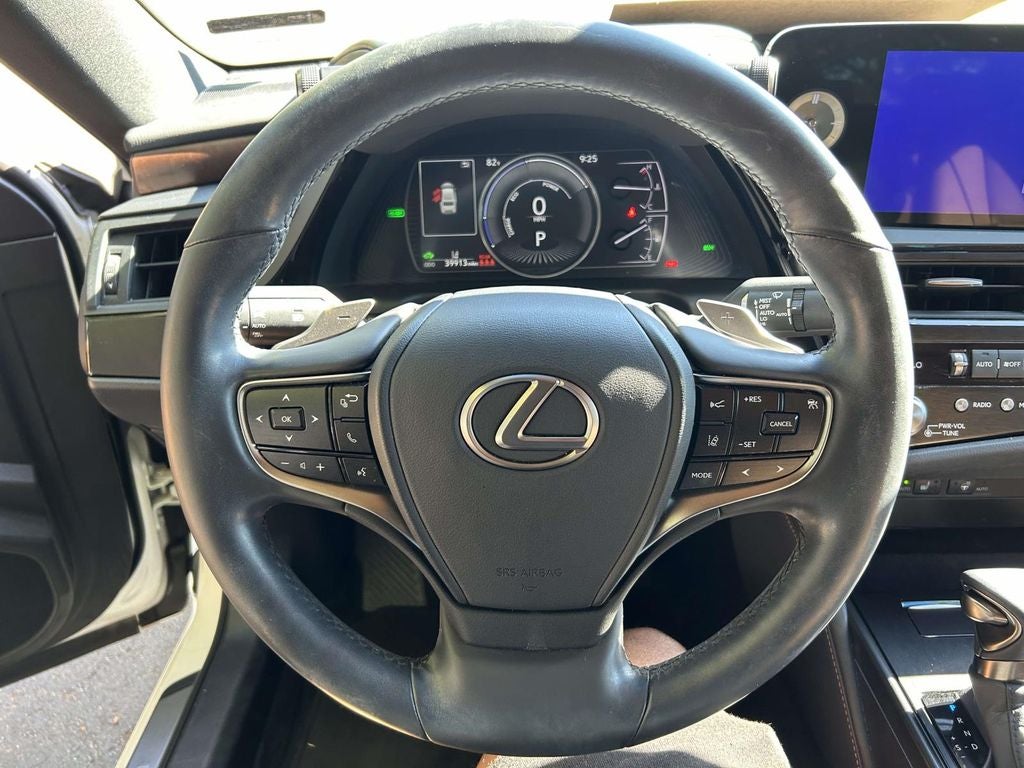 2023 Lexus ES 300h 300h