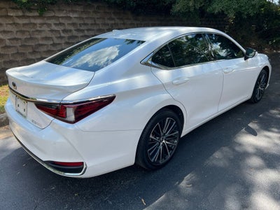 2023 Lexus ES 300h 300h