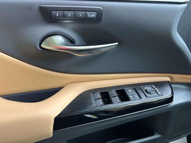 2025 Lexus ES 350 350
