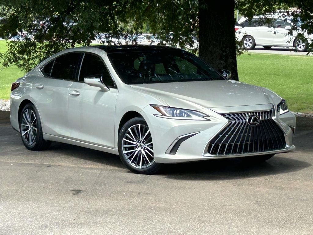 2022 Lexus ES 350 350's photo
