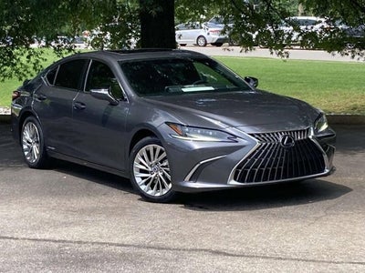 2022 Lexus ES 300h Ultra Luxury