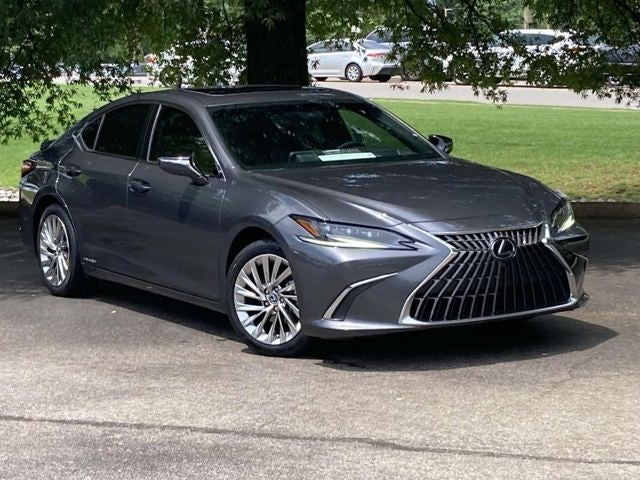 2022 Lexus ES 300h Ultra Luxury