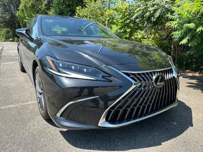 2024 Lexus ES 300h Ultra Luxury