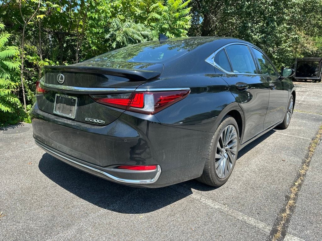 2024 Lexus ES 300h Ultra Luxury