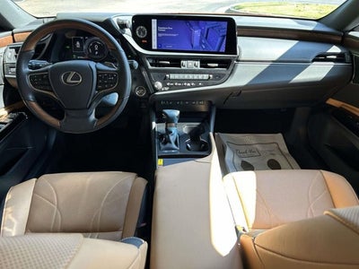 2025 Lexus ES 300h ULTRA LUXURY ULTRA LUXURY