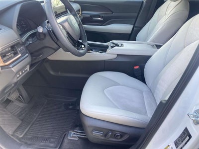 2025 Toyota Grand Highlander Hybrid MAX Platinum
