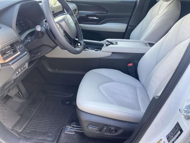 2025 Toyota Grand Highlander Hybrid MAX Platinum