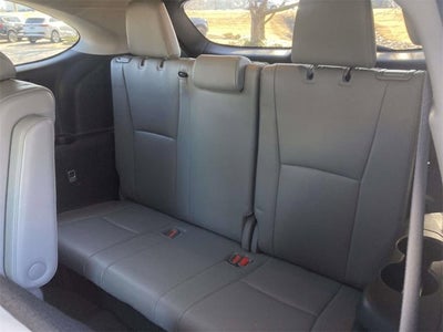 2023 Toyota Highlander Hybrid Platinum