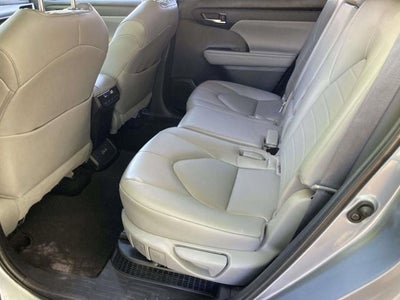 2023 Toyota Highlander Hybrid XLE