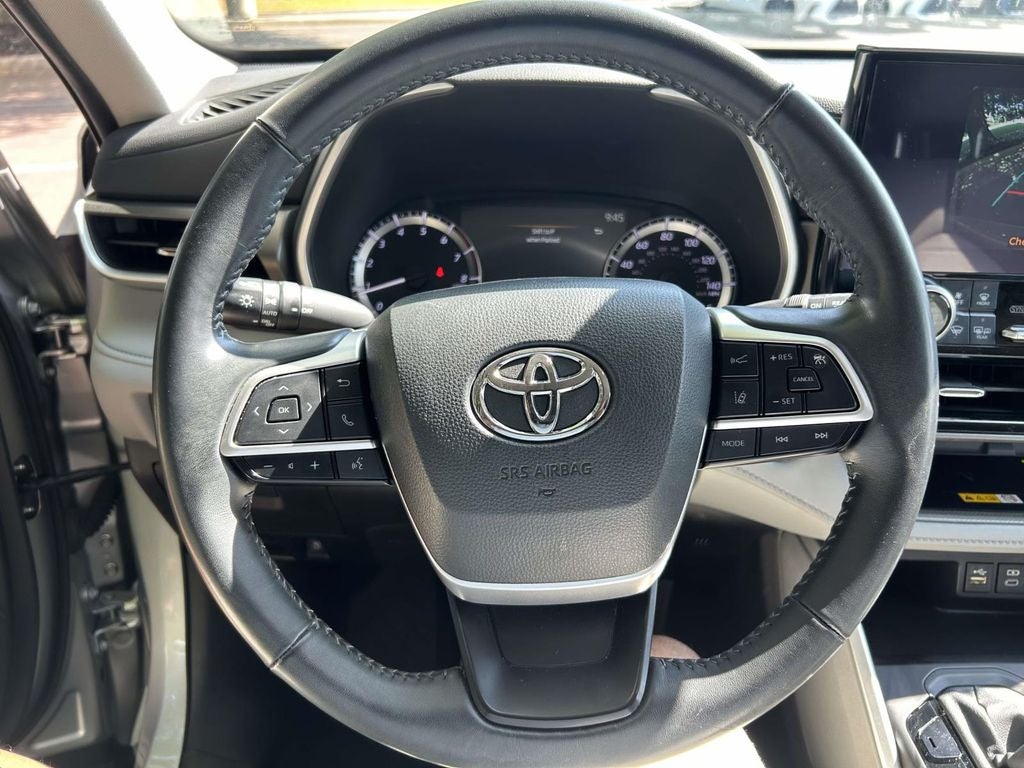 2023 Toyota Highlander XLE
