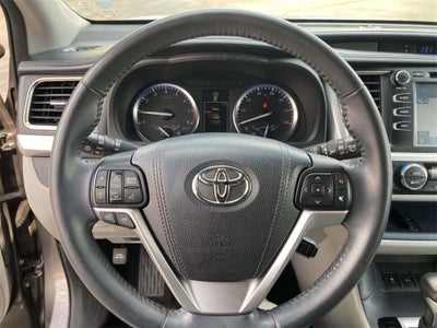2016 Toyota Highlander XLE V6