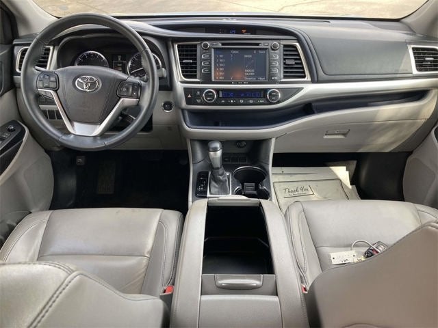 2016 Toyota Highlander XLE V6