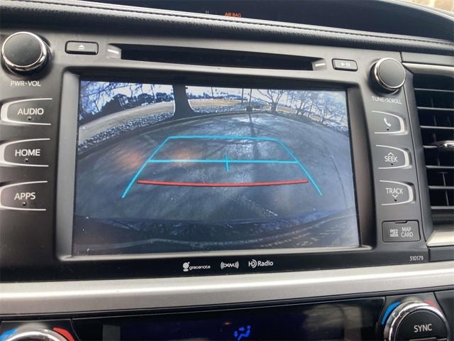 2017 Toyota Highlander SE