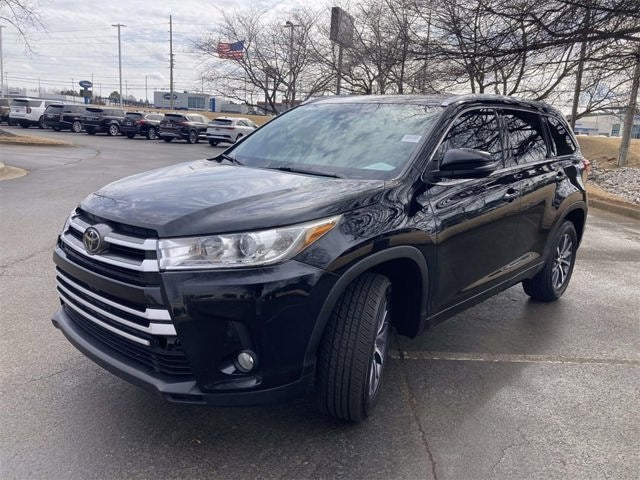 2017 Toyota Highlander SE