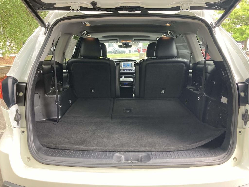 2018 Toyota Highlander Base