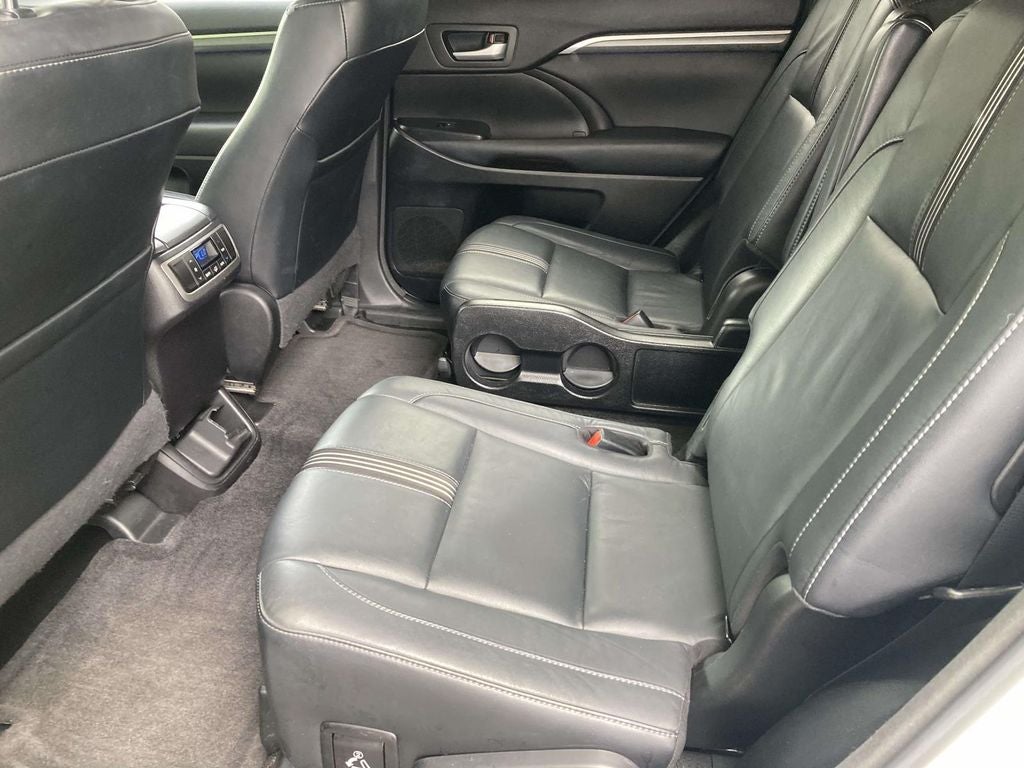 2018 Toyota Highlander Base