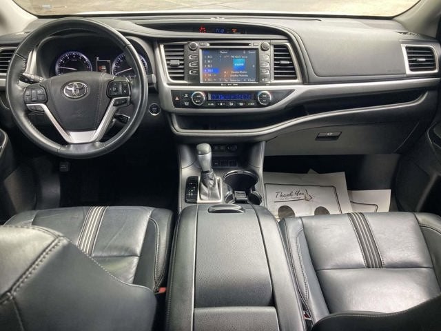 2018 Toyota Highlander Base