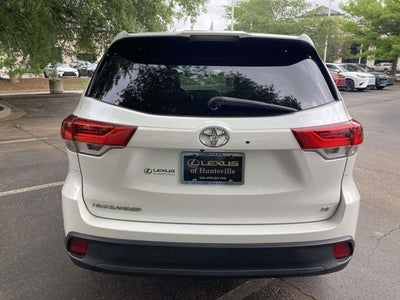 2018 Toyota Highlander Base