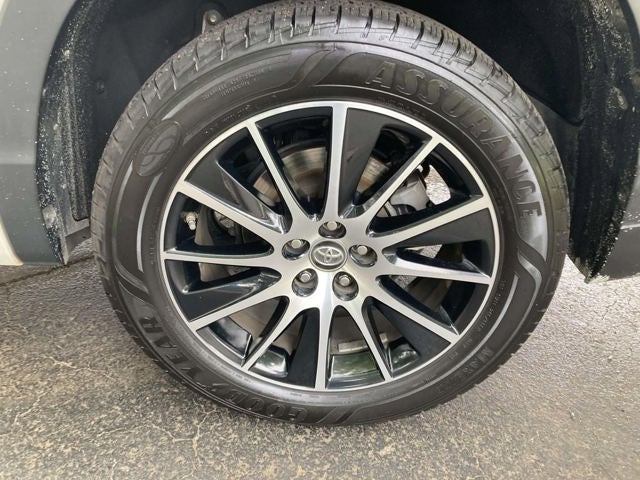 2018 Toyota Highlander Base