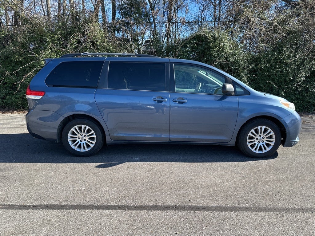 2014 Toyota Sienna Base
