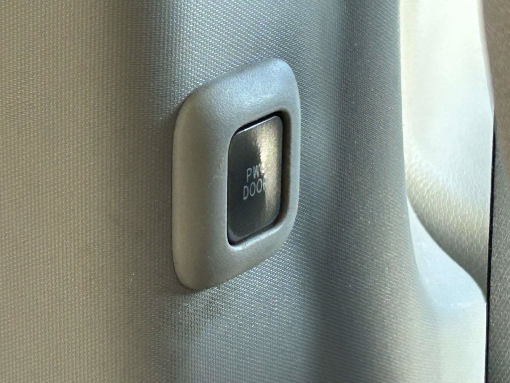 2016 Toyota Sienna XLE Premium 8 Passenger