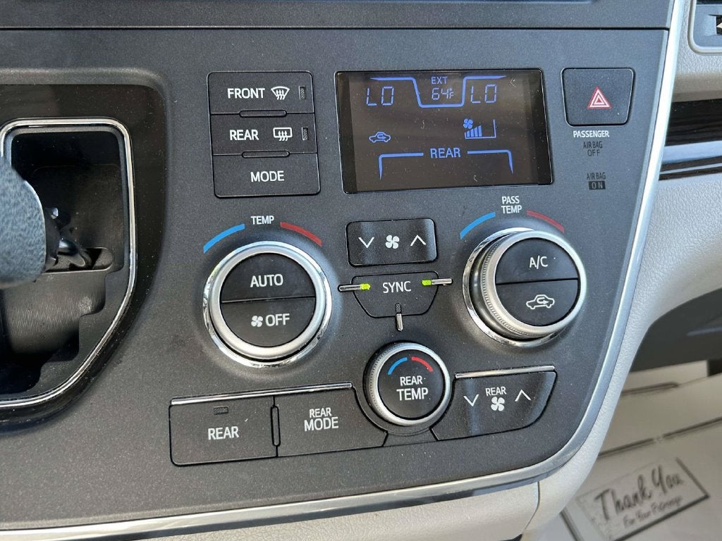 2016 Toyota Sienna XLE Premium 8 Passenger