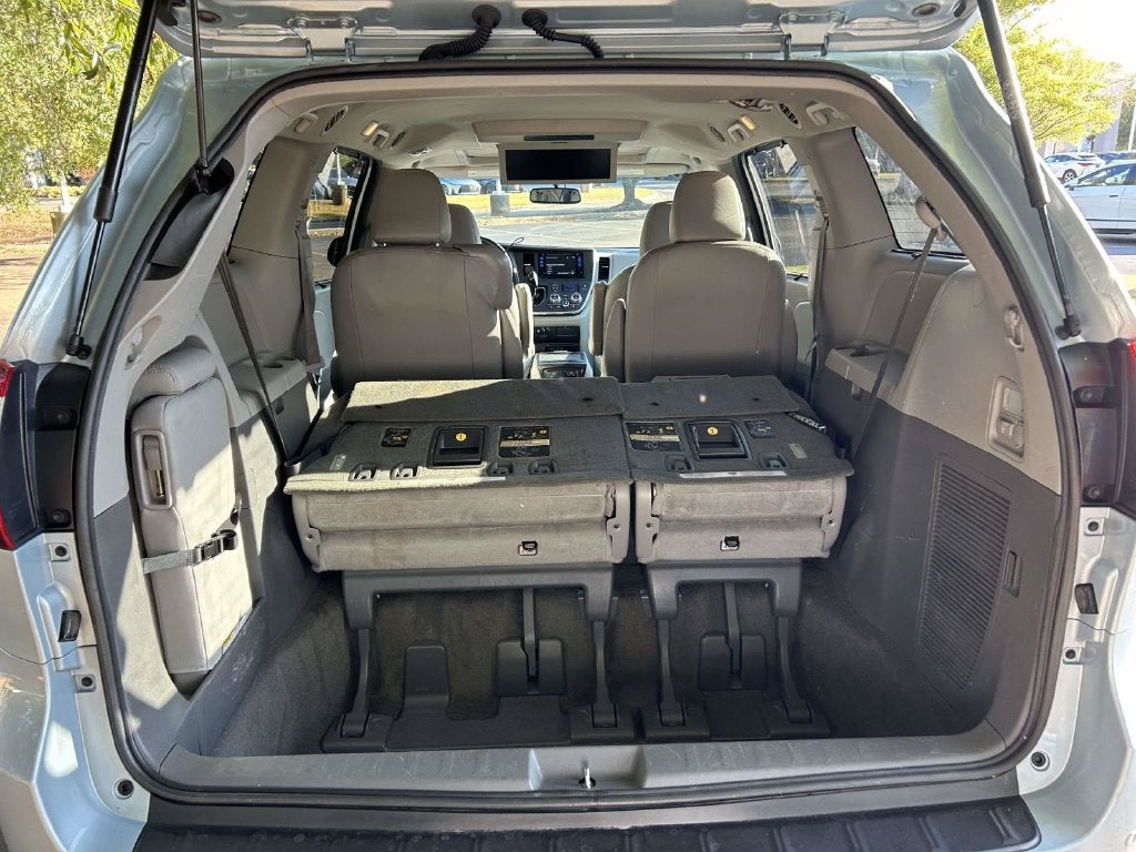 2016 Toyota Sienna XLE Premium 8 Passenger