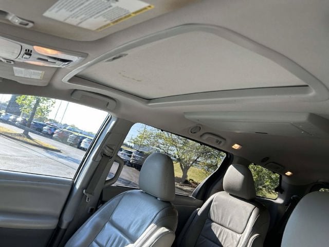 2016 Toyota Sienna XLE Premium 8 Passenger