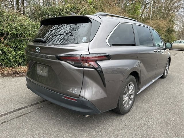 2023 Toyota Sienna XLE
