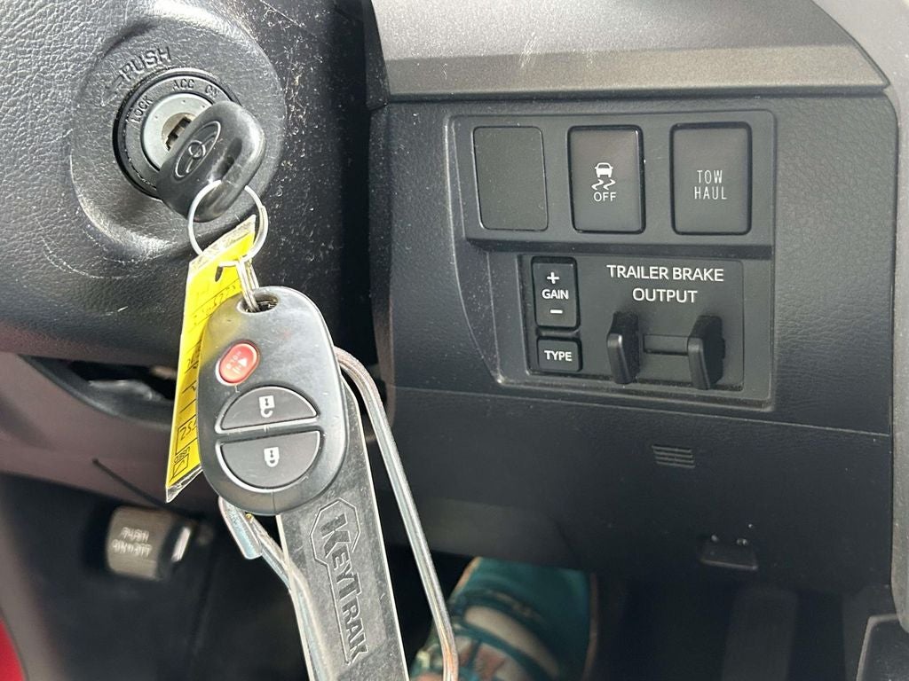 2017 Toyota Tundra Base