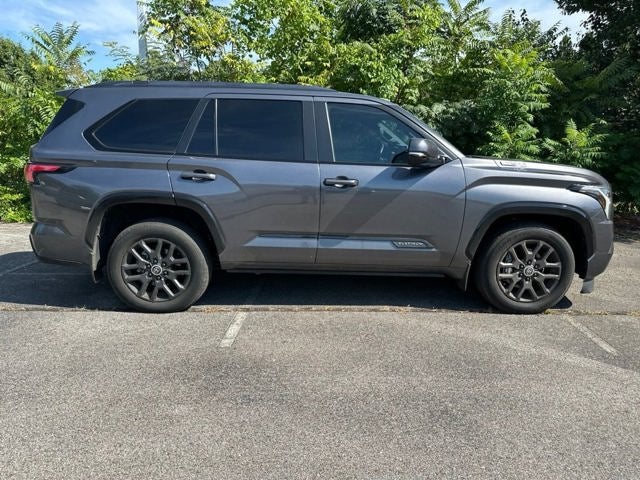 2024 Toyota Sequoia Base