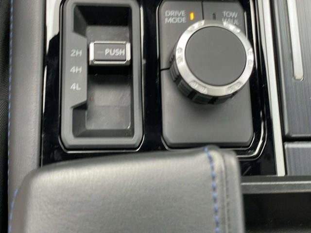 2025 Toyota Sequoia Platinum