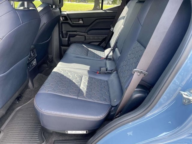2025 Toyota 4Runner i-FORCE MAX Hybrid Platinum