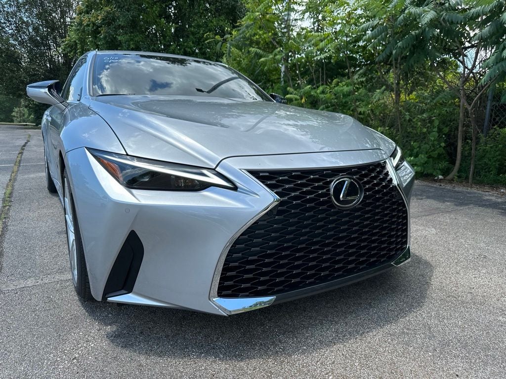 2025 Lexus IS 300