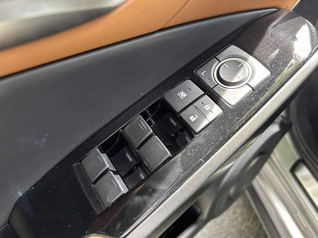 2025 Lexus IS 300 300