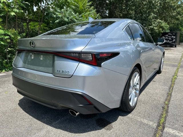 2025 Lexus IS 300