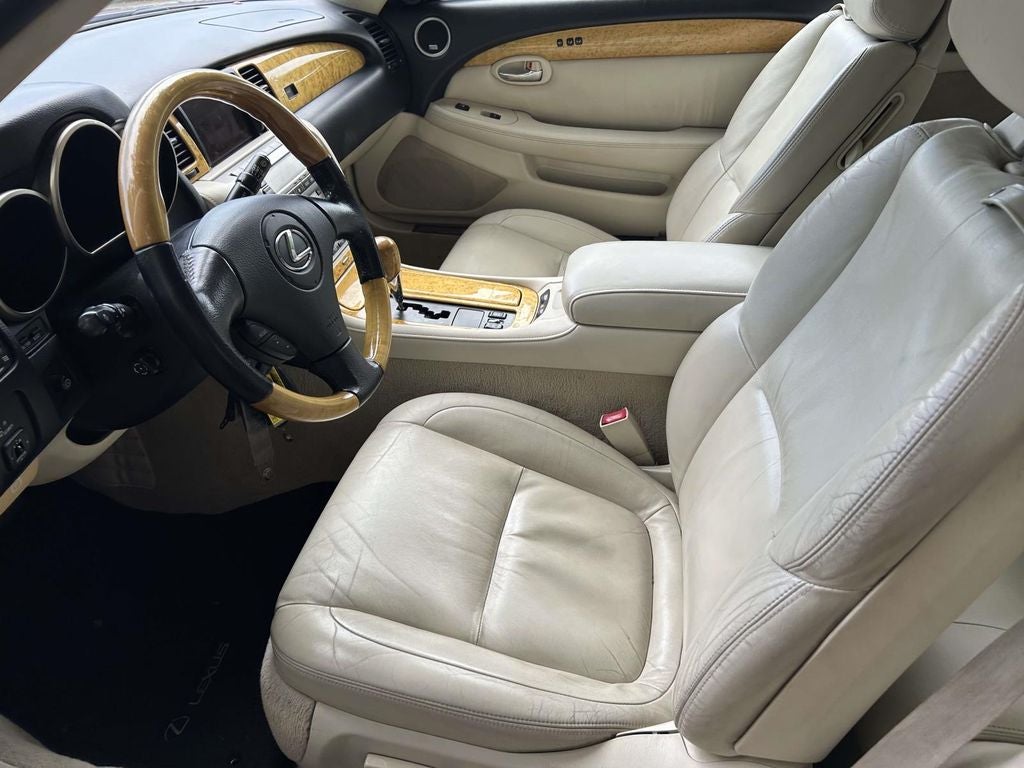 2005 Lexus SC 430