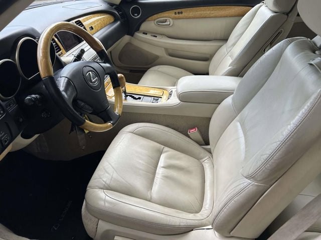 2005 Lexus SC 430