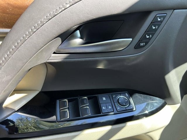 2017 Lexus LX 570