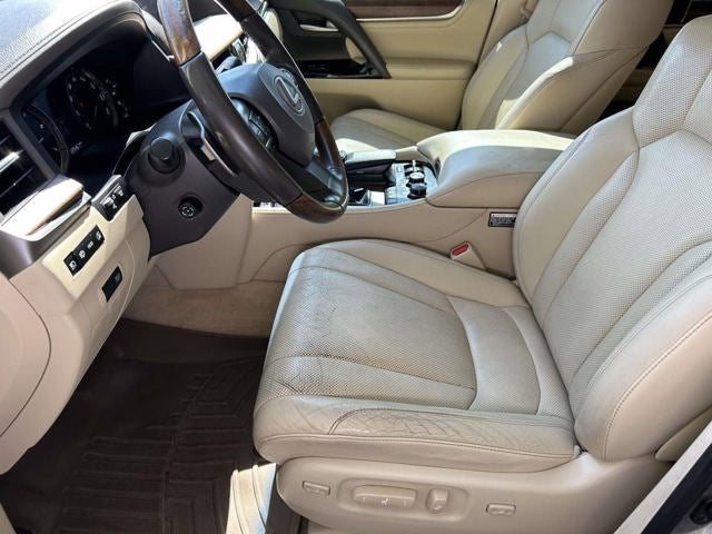 2017 Lexus LX 570