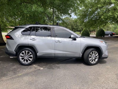 2020 Toyota RAV4 XLE Premium