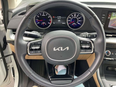 2024 Kia Carnival LX