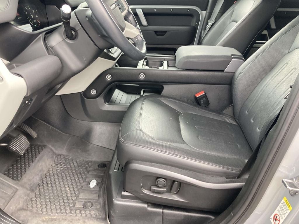 2022 Land Rover Defender 110 X-Dynamic SE