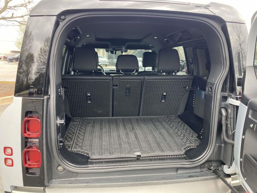 2022 Land Rover Defender 110 X-Dynamic SE